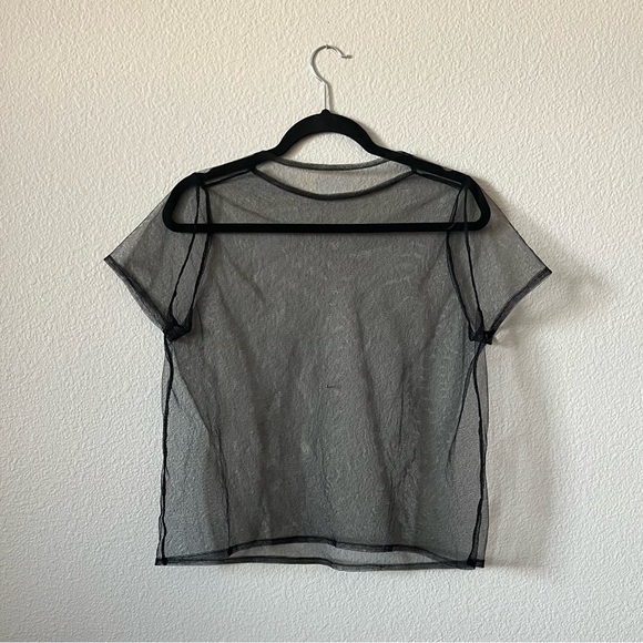 Bundle of 2 Mesh Shirts - Picture 3 of 6